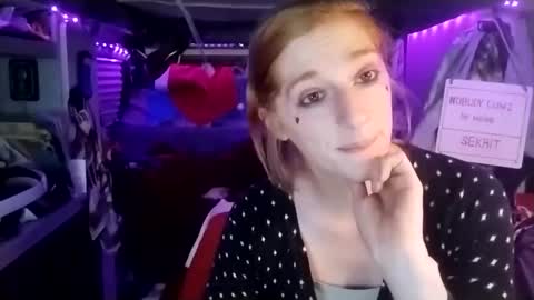 LesleyGumGrass- The Boring Trans girl online show from February 18, 1:32 am
