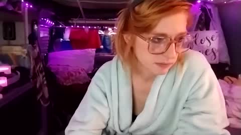 LesleyGumGrass- The Boring Trans girl online show from February 23, 1:42 pm
