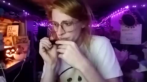 LesleyGumGrass- The Boring Trans girl online show from October 21, 10:11 pm