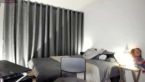 lianewhite online show from March 4, 1:23 am