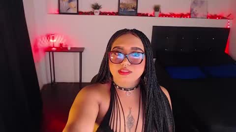 Snapshot of liascarlett chatting on January 8, 5:48 am LiaScarlett online show from January 8, 5:48 am