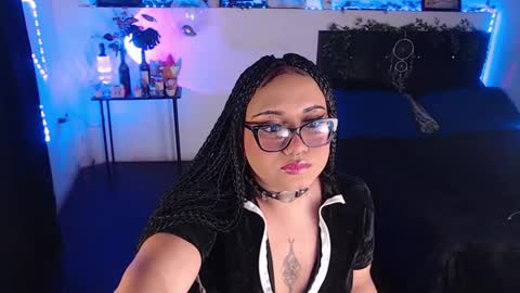 Snapshot of liascarlett chatting on September 17, 1:21 am LiaScarlett online show from September 17, 1:21 am