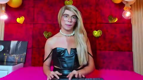 liiacollins online show from November 15, 10:52 pm