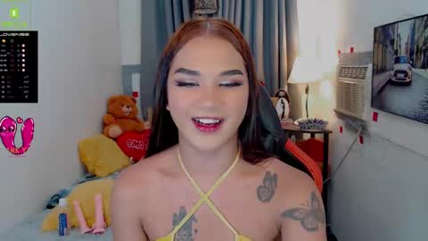 LILY online show from December 11, 9:45 pm