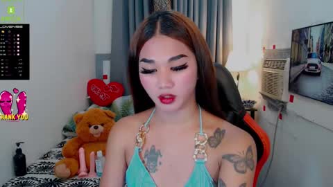 LILY online show from February 9, 3:34 pm