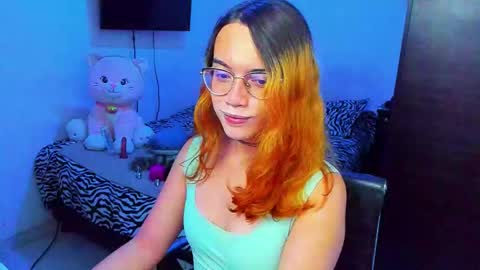 Lilly3 online show from February 6, 9:42 pm