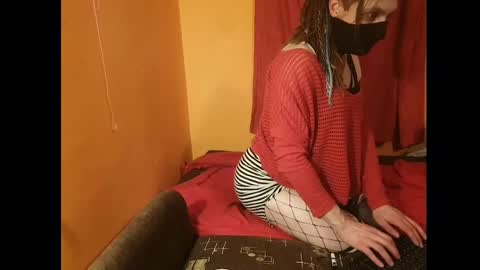 Snapshot of lillysissi chatting on March 5, 1:28 am Lilli Sissy SlutCat online show from March 5, 1:28 am