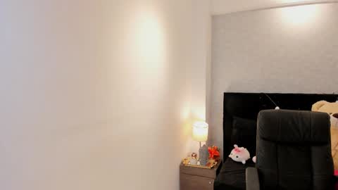 lily_cash1 online show from October 3, 9:59 pm