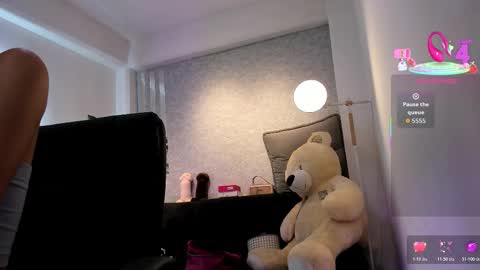 lily_cash1 online show from February 16, 12:47 pm