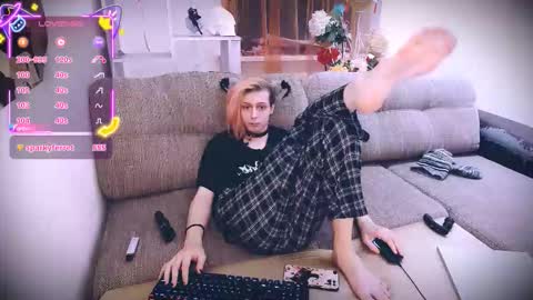 Felix online show from November 29, 8:27 am