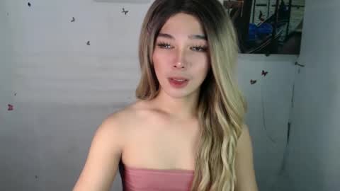 Snapshot of louilalicious chatting on February 12, 5:05 pm louilalicious online show from February 12, 5:05 pm