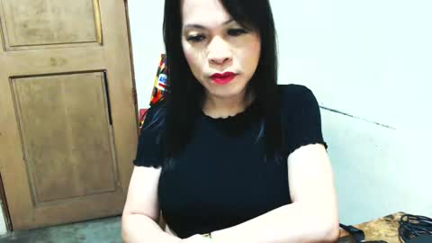 lovelykimts32 online show from October 13, 5:57 pm