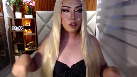 Rebeca online show from December 21, 4:51 am