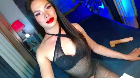 lovelymiss_shyna11 online show from September 15, 9:36 am