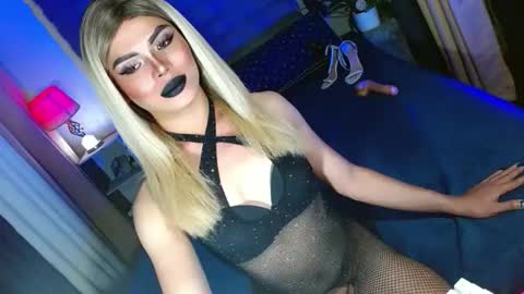 lovelymiss_shyna11 online show from September 23, 9:36 am