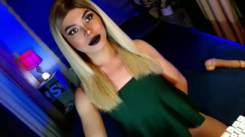 lovelymiss_shyna11 online show from September 29, 10:59 am