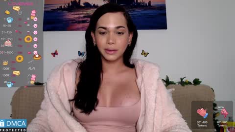 luara_ online show from January 15, 2:13 pm