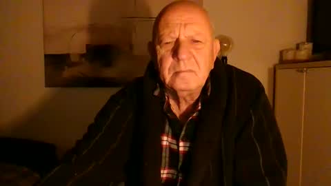 Luclovestops online show from December 22, 6:40 am