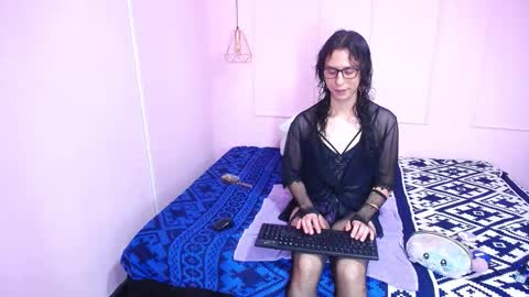 Luna online show from March 30, 2:07 pm