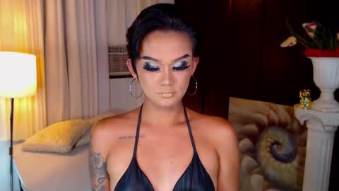 AdriannaFowks online show from April 14, 4:39 am
