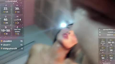 Divina online show from March 24, 5:40 pm