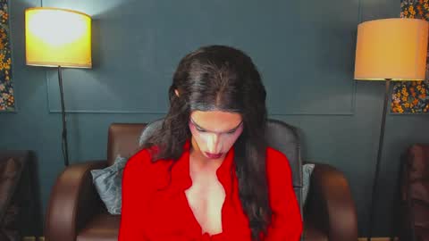 madisonesprit online show from April 8, 10:27 am