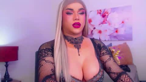 Snapshot of madisonwill_ chatting on October 26, 12:34 pm MADISONWILL online show from October 26, 12:34 pm