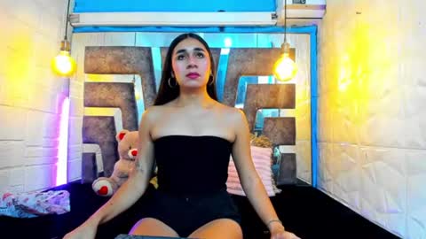 mahiara hot online show from August 5, 2:01 pm