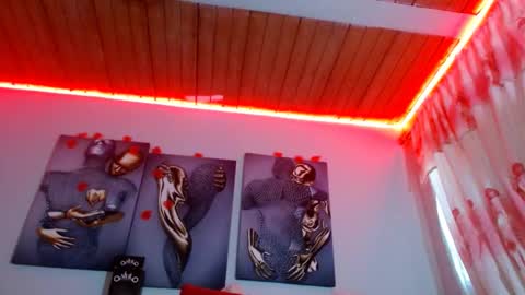 Bella Maidi online show from February 28, 1:47 pm