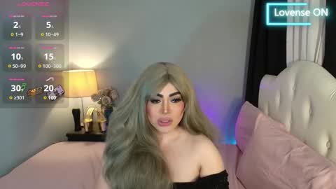 majestydannaxx online show from March 18, 6:13 am