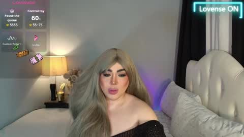 majestydannaxx online show from March 26, 3:43 am