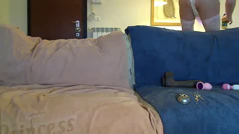 Sissy in stockings online show from January 23, 7:32 am