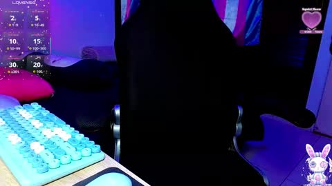   online show from March 20, 5:03 pm