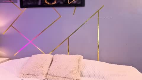 megan do santos online show from December 3, 12:04 am