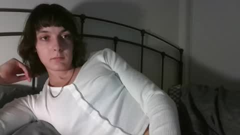 mia_177 online show from February 2, 5:17 am