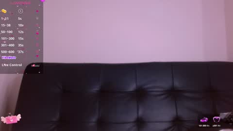 Mia online show from January 23, 11:26 am