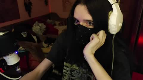 Kristien online show from April 12, 1:25 pm