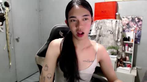 Mia online show from March 23, 6:46 pm