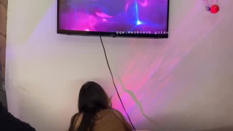 michellepetitte online show from December 22, 4:50 am