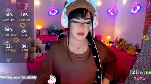   online show from December 18, 6:52 am