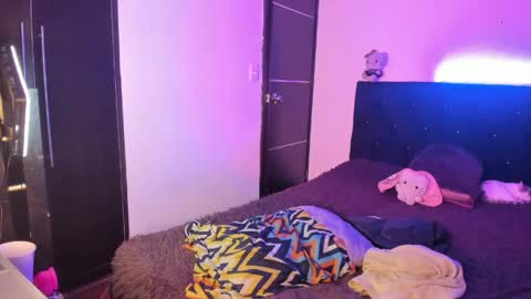 ZARA BLARE online show from April 21, 1:42 am