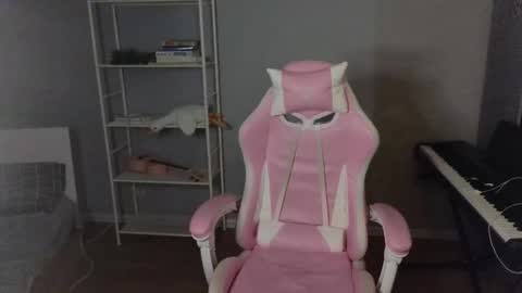 Mila online show from February 17, 10:40 am