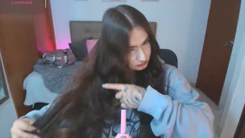 Miley online show from March 20, 3:02 pm