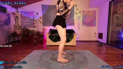 milla_milla online show from March 31, 4:14 am