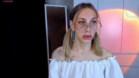 miraraid online show from January 14, 9:45 am