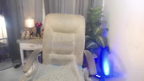 miss_fhakarat online show from October 3, 1:49 am