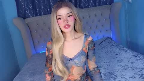 im your queen steffie online show from November 28, 4:36 am