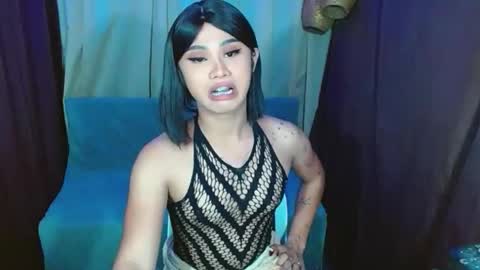 Snapshot of missviolet11 chatting on September 22, 12:32 pm SweetViolet online show from September 22, 12:32 pm