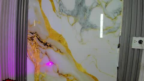 LUCRECIA   NEW ACCOUNT online show from April 3, 6:06 pm