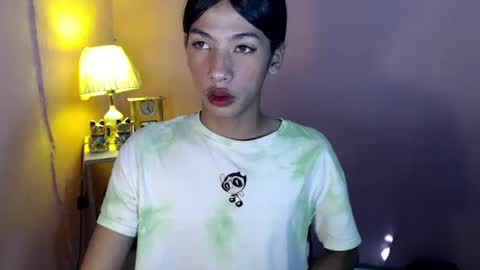 Mocha Locca  online show from January 16, 11:16 pm